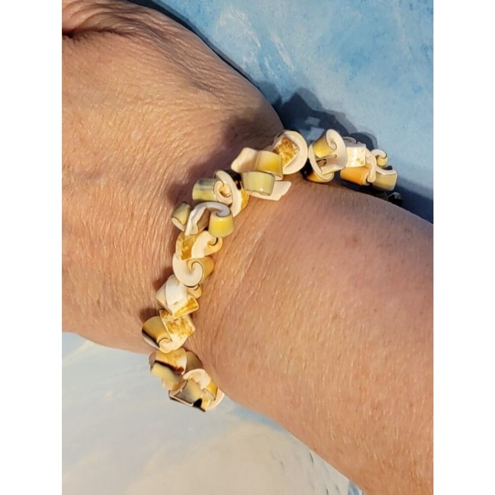 Vintage Shell Nugget Bracelet Beach Jewelry, Chunky, 7" Long Sbr-58 View 4